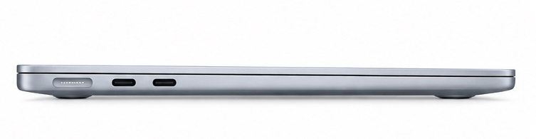 MacBook Air 13 M5 Left side